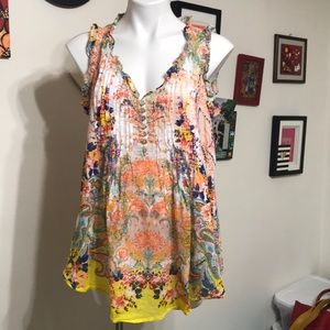 HappyFew 💯 floral top